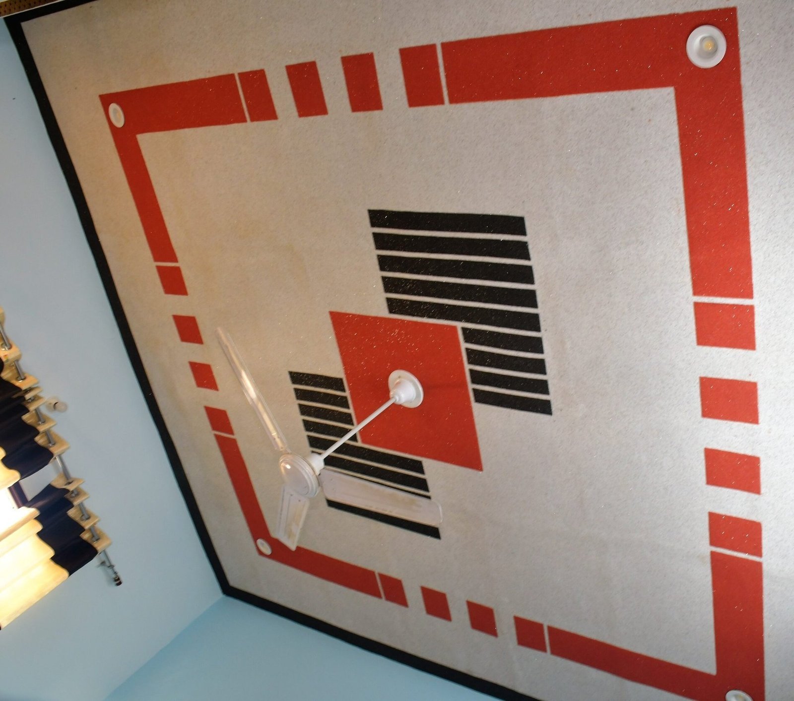 Geometric ceiling texture paint design