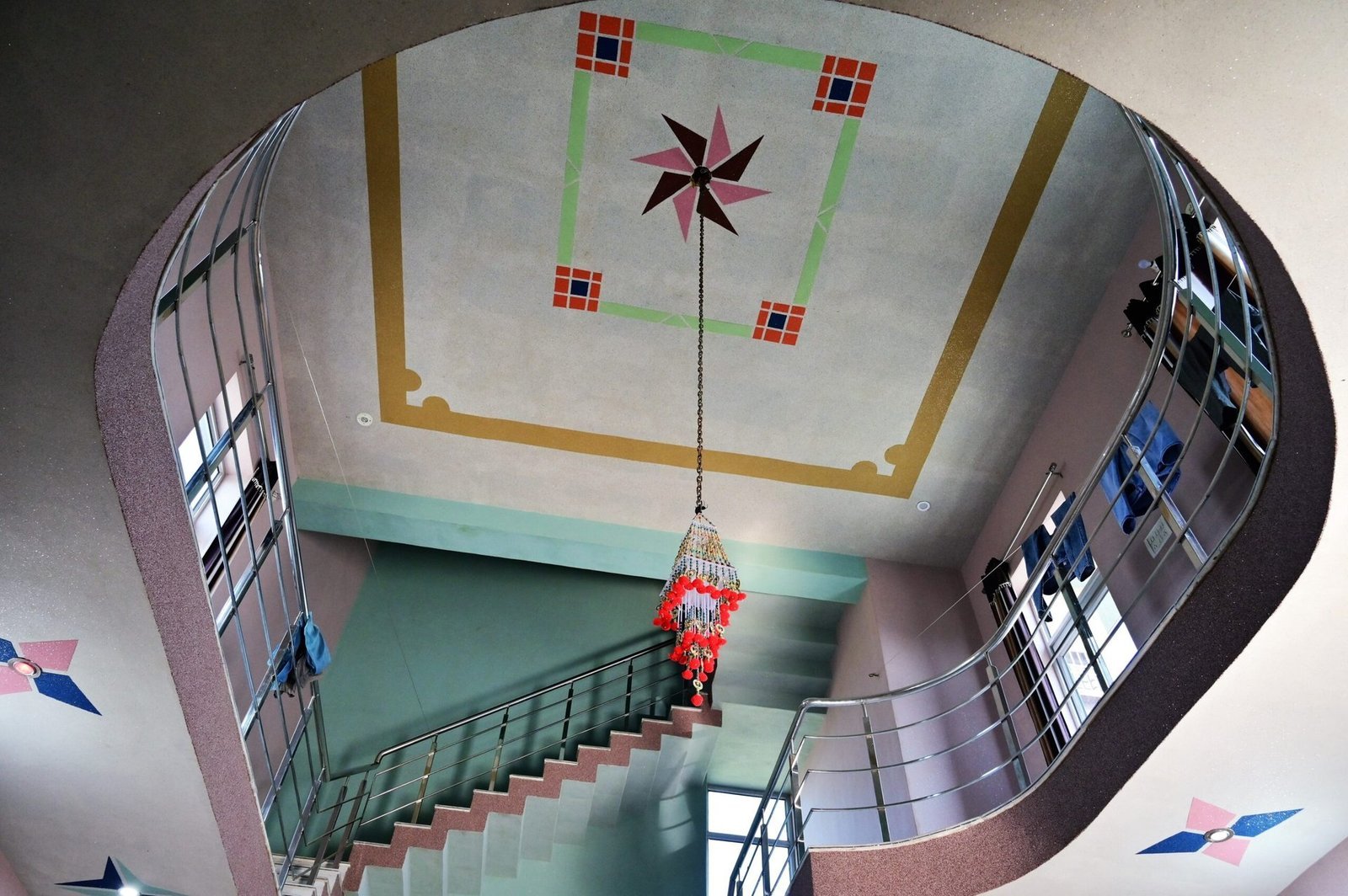 Interior ceiling texture design above a staircase