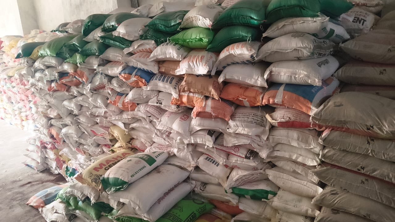 Coarse texture paint dana granules